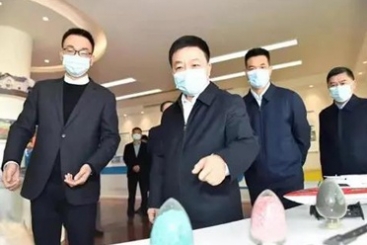 江西省委副书记、代省长叶建春到玉祥集团遵义公司调研