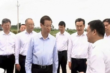 江苏省委副书记、省长许昆林到玉祥集团武汉公司调研