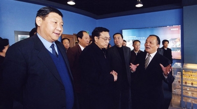 2003年12月，时任浙江省委书记习近平、时任河南省委书记李克强到中国玉祥集团总部视察。习近平夸奖玉祥集团占有自主知识产权，勉励玉祥集团把玻纤产业做大做强。