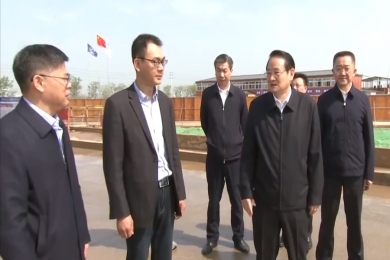 2022年4月6日，时任江西省委书记、省人大常委会主任易炼红，视察玉祥集团遵义智能造作基地，他但愿基地早日建成，为造就江西省智能造作“新动能”“新引擎”贡献更大的力量。